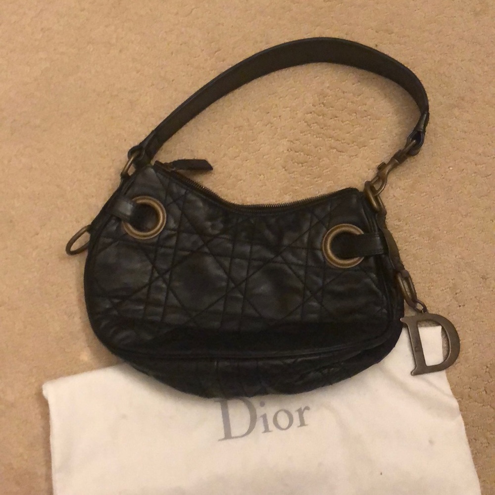 Handbag - Picture 1 of 4